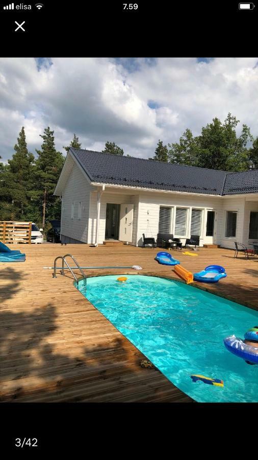 Lomamokki 25 Km Turusta Hotell Masku Exteriör bild