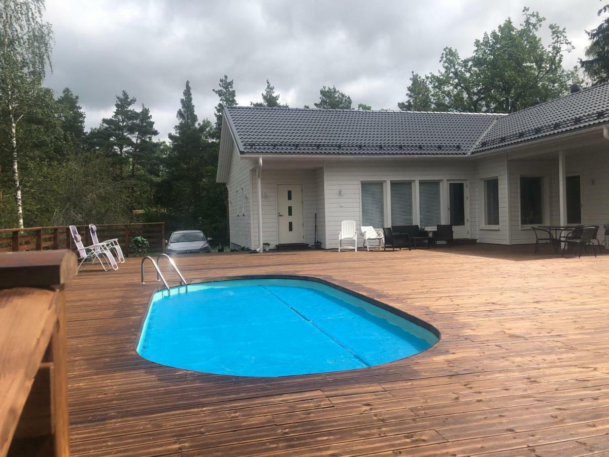 Lomamokki 25 Km Turusta Hotell Masku Exteriör bild
